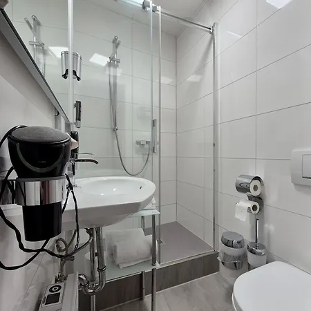 Hotel Maeuerle Lindau