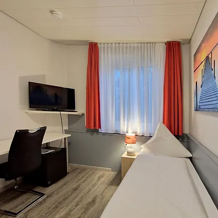 Hotel Maeuerle 3*